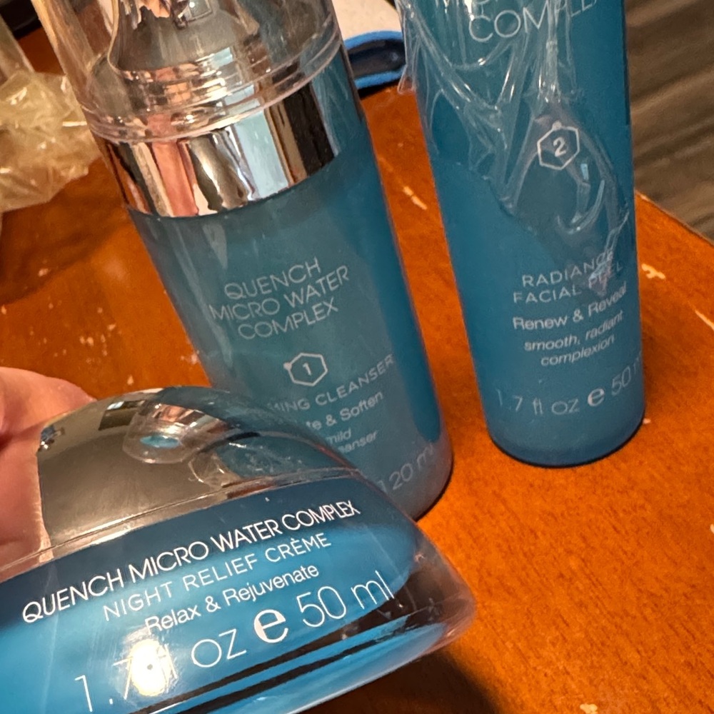 Quench Micro Water Complex Skincare Set